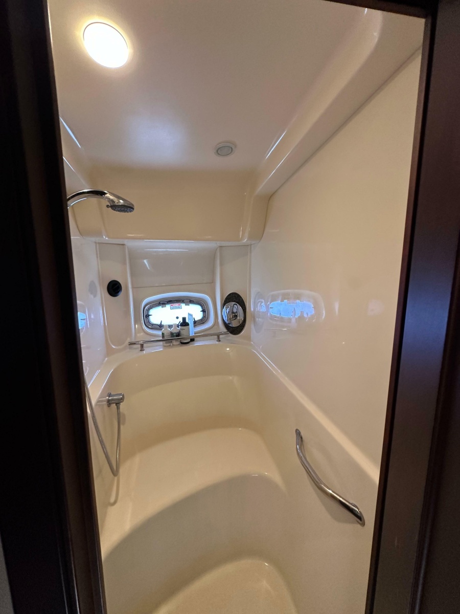 2006 Sea Ray 48 Sundancer