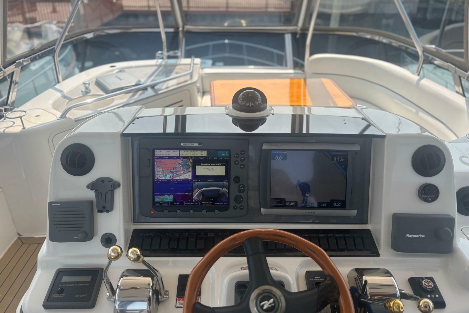 2006 Sea Ray 52 Sedan Bridge