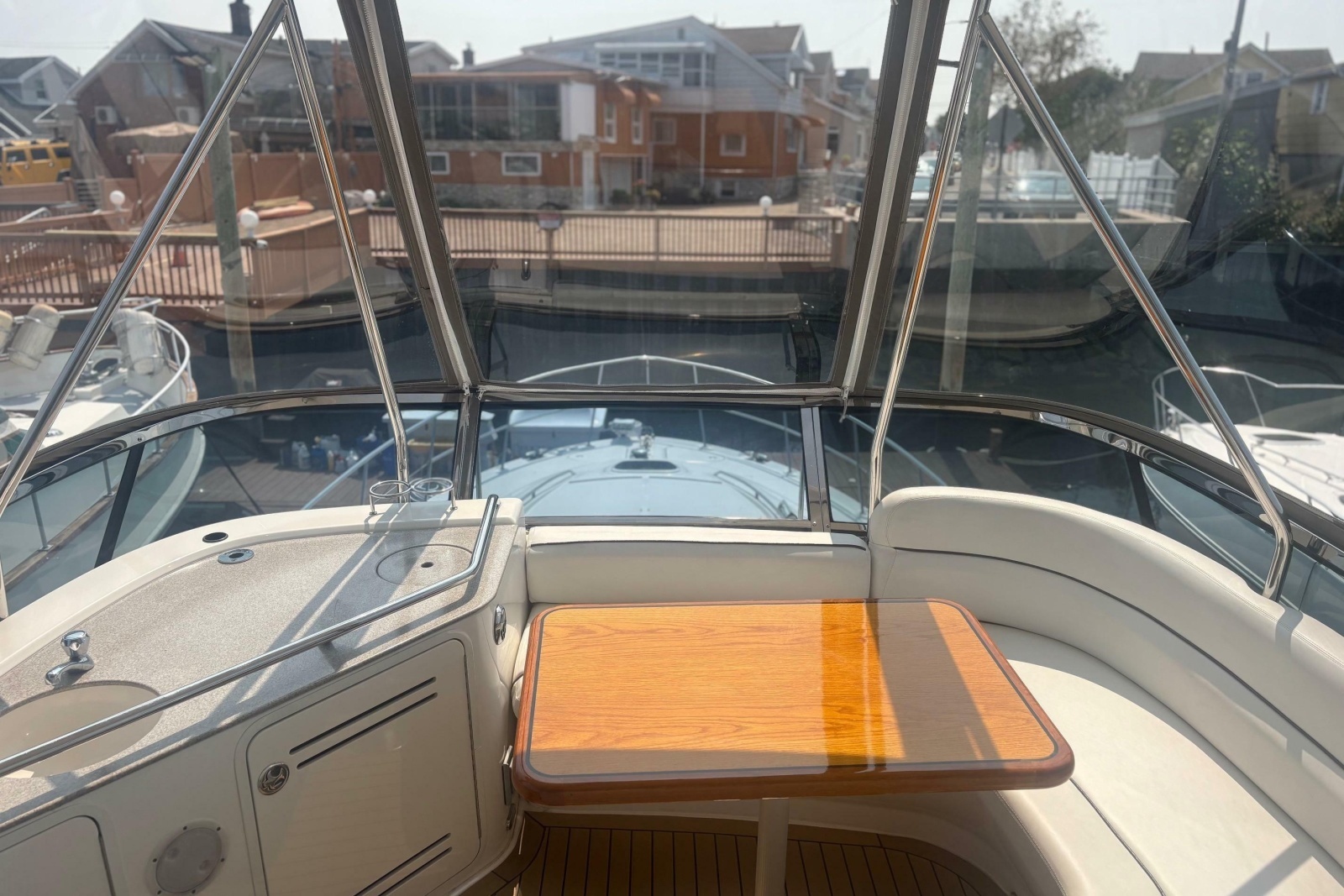 2006 Sea Ray 52 Sedan Bridge
