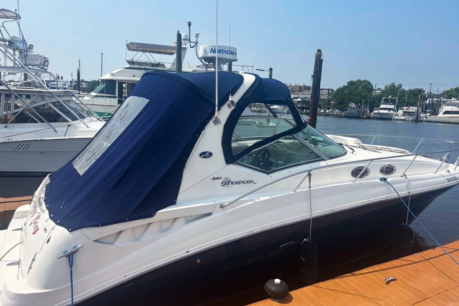 2006 Sea Ray Sundancer 320