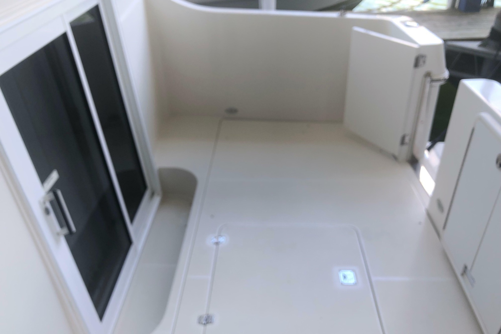 2005 Carver 41 Cockpit Motor Yacht