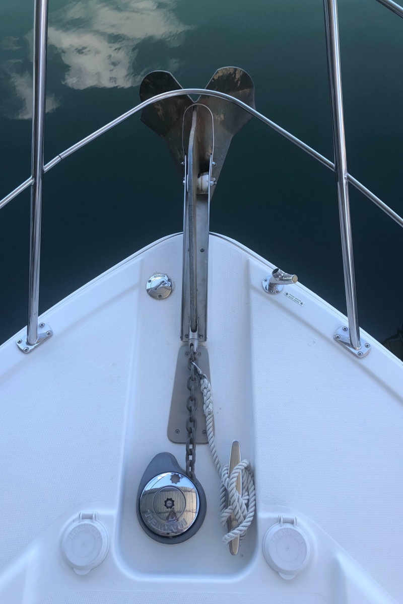 2005 Carver 41 Cockpit Motor Yacht