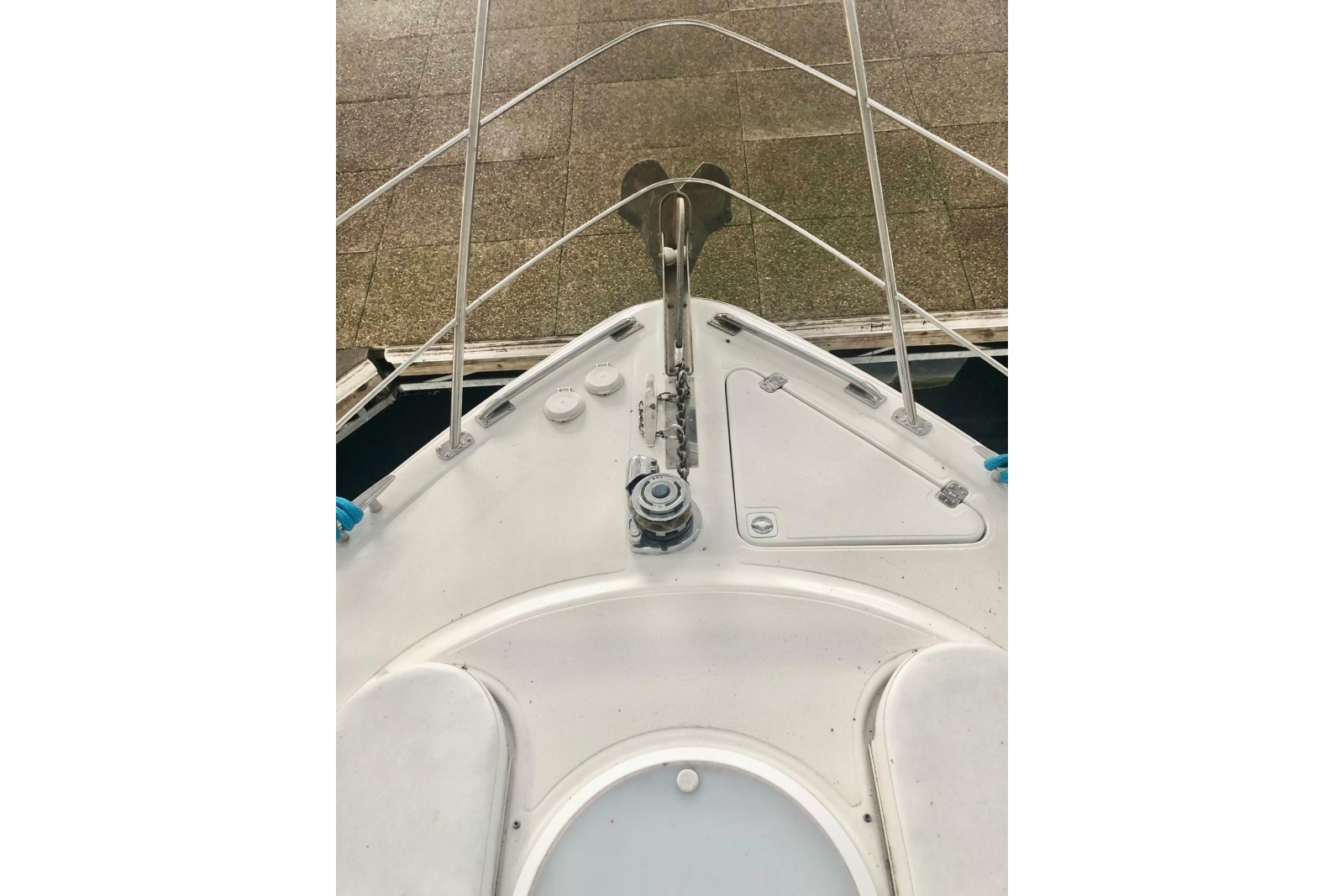 2005 Carver 444 Cockpit Motor Yacht