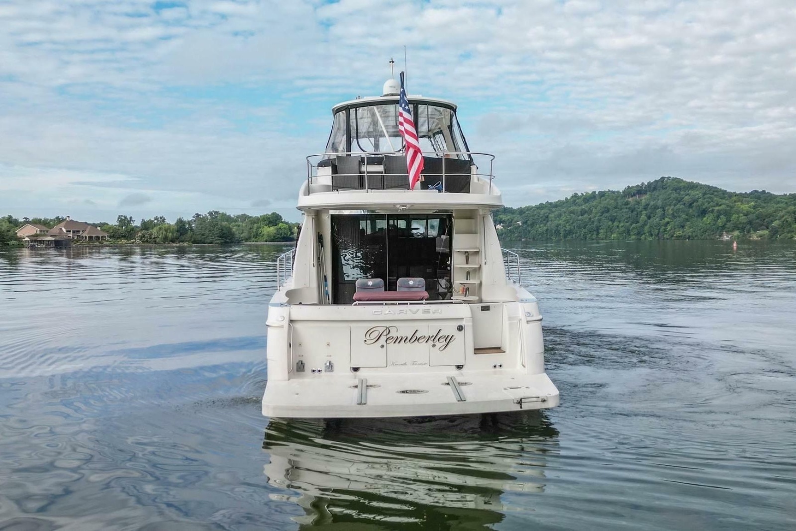 2005 Carver 56 Voyager