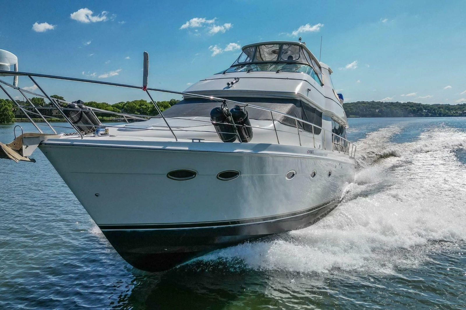 2005 Carver 570 Voyager Pilothouse