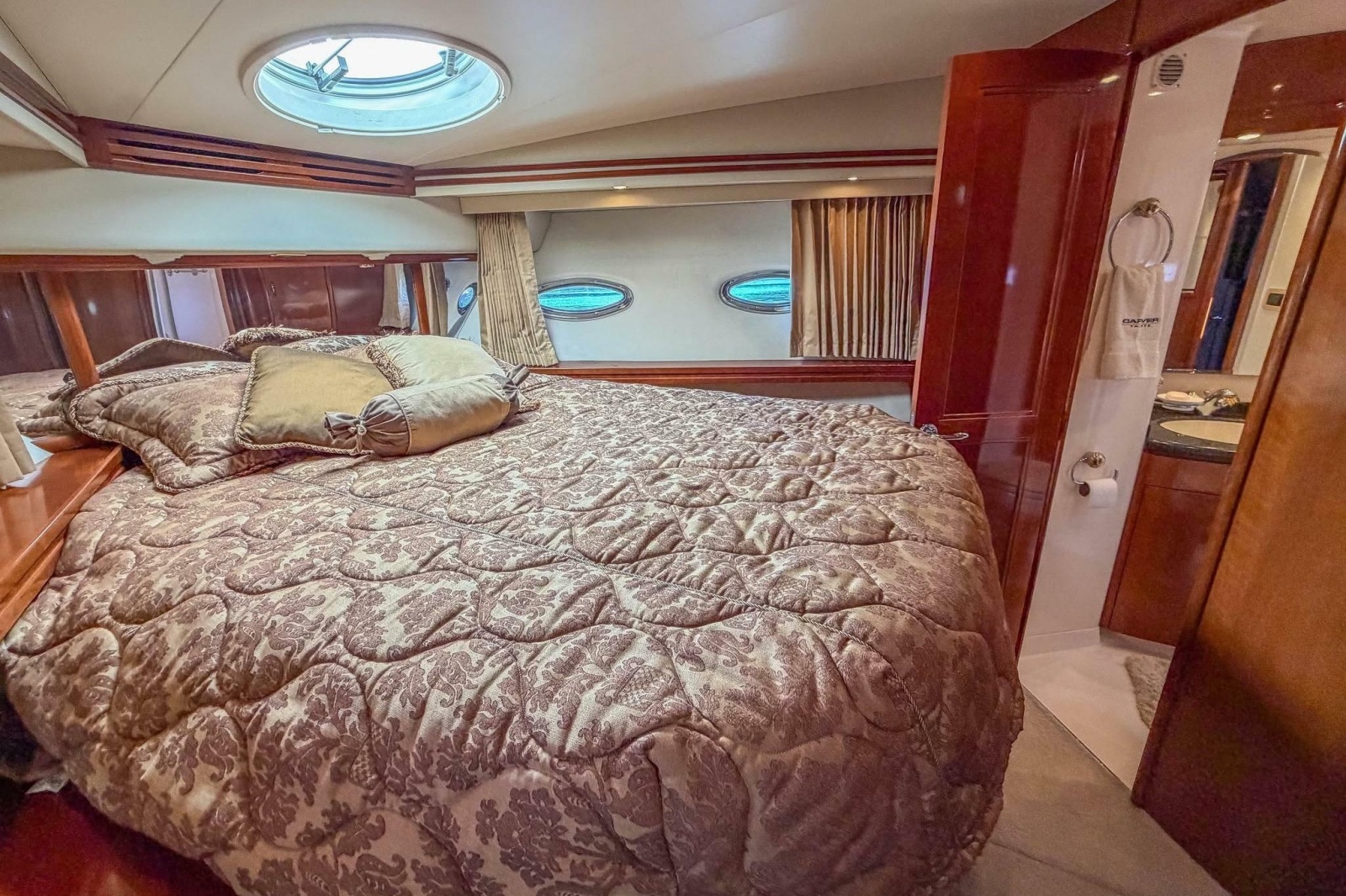 2005 Carver 570 Voyager Pilothouse
