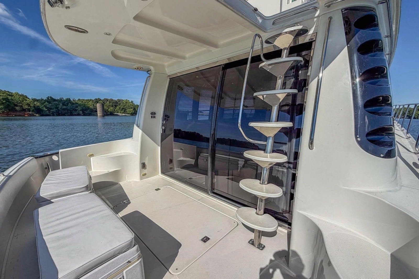2005 Carver 570 Voyager Pilothouse