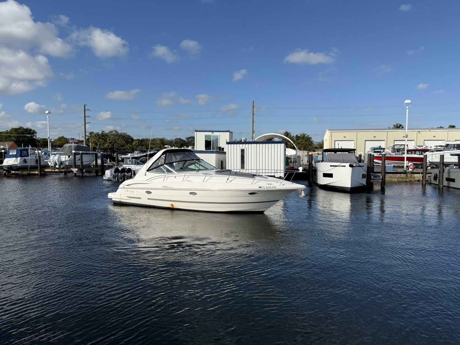 2005 Cruisers Yachts 340 Express