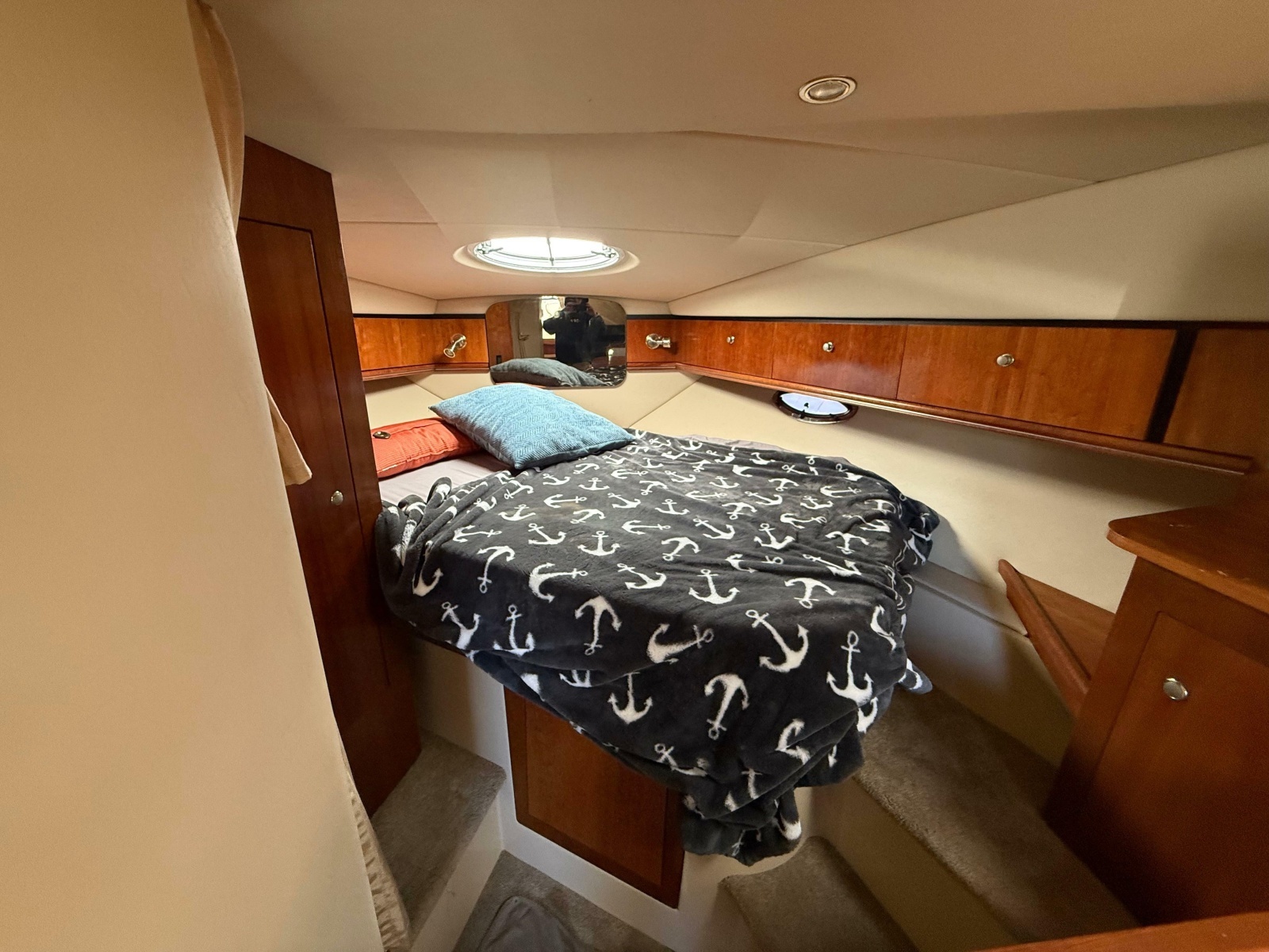 2005 Cruisers Yachts 340 Express