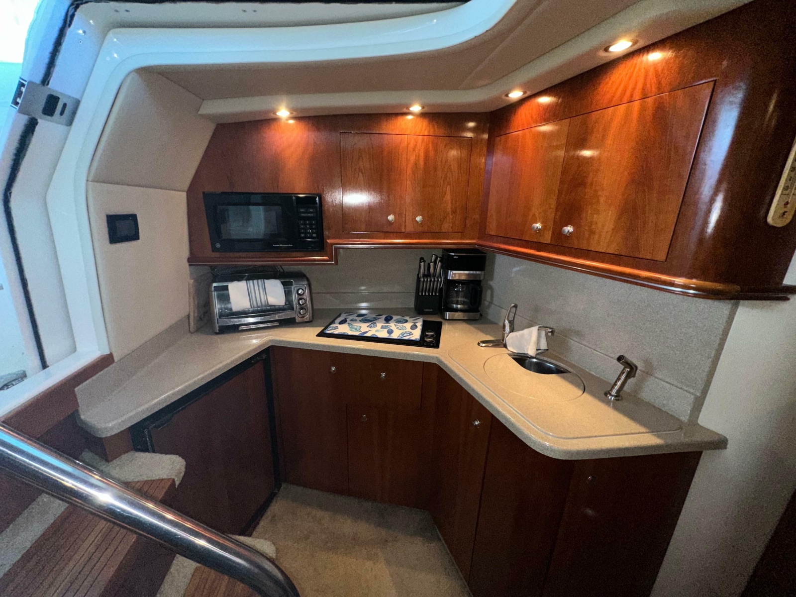 2005 Cruisers Yachts 340 Express