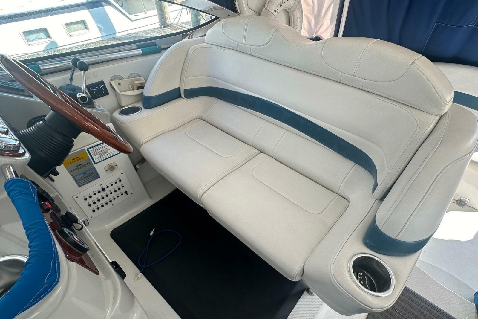 2005 Formula 37 Performance Cruiser
