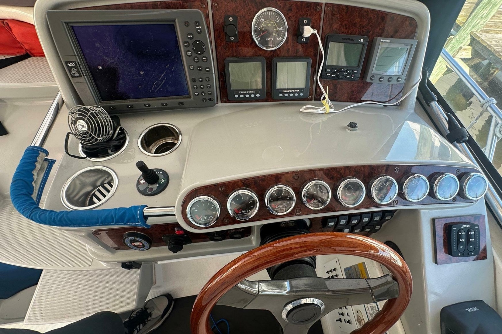 2005 Formula 37 Performance Cruiser