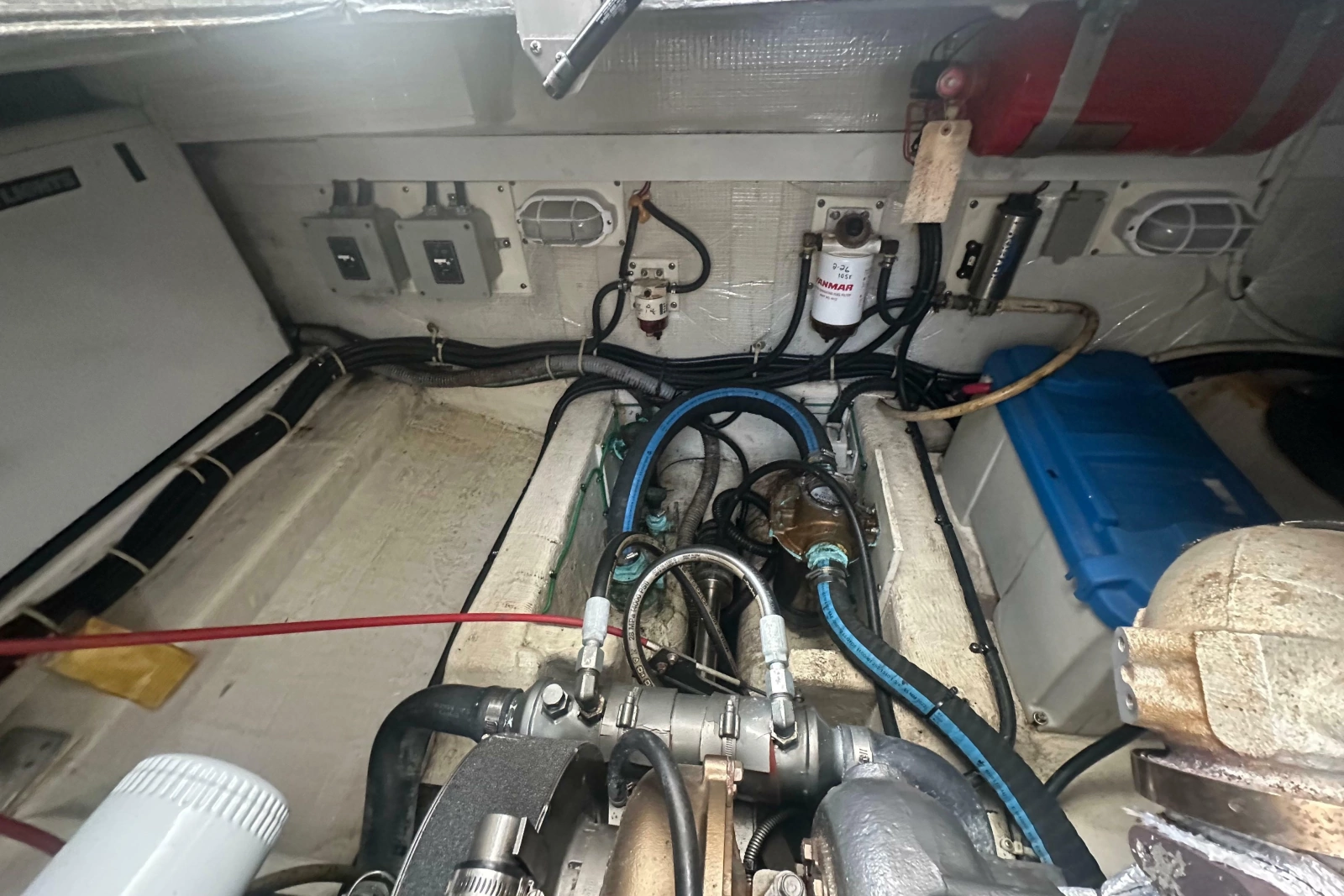 2005 Legacy Yachts 34 Express