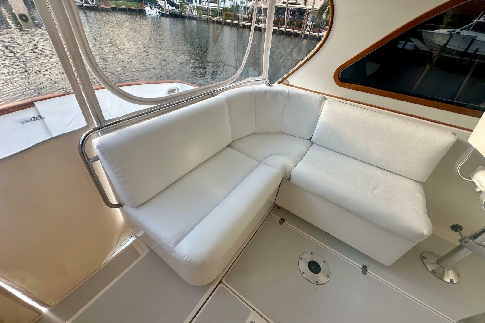 2005 Legacy Yachts 34 Express