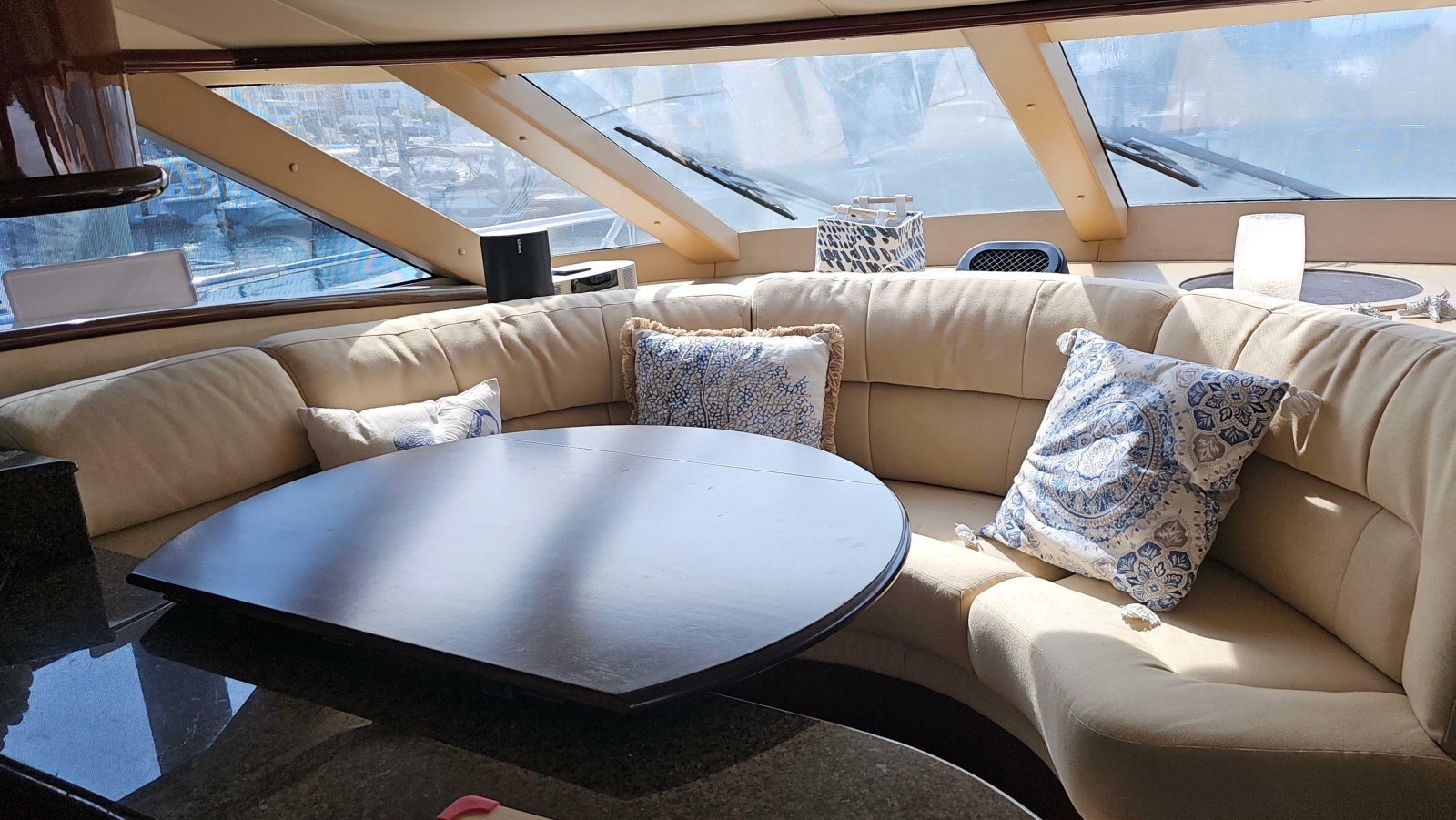 2005 Neptunus 56 Flybridge