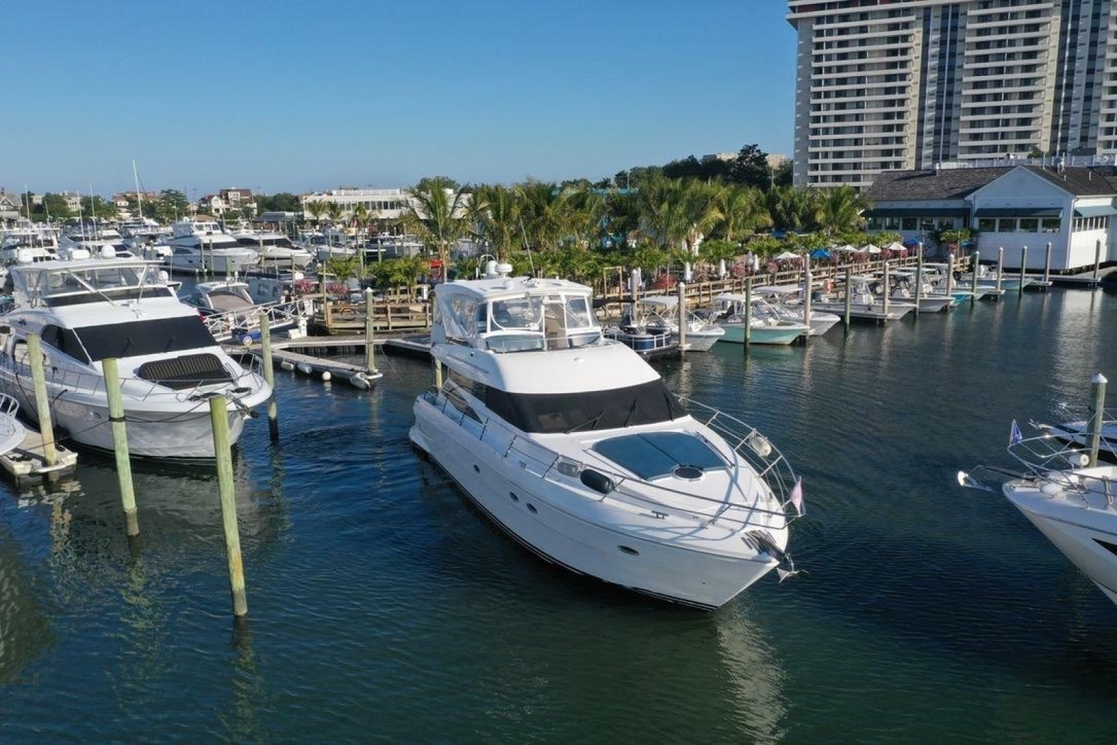 2005 Neptunus 56 Flybridge