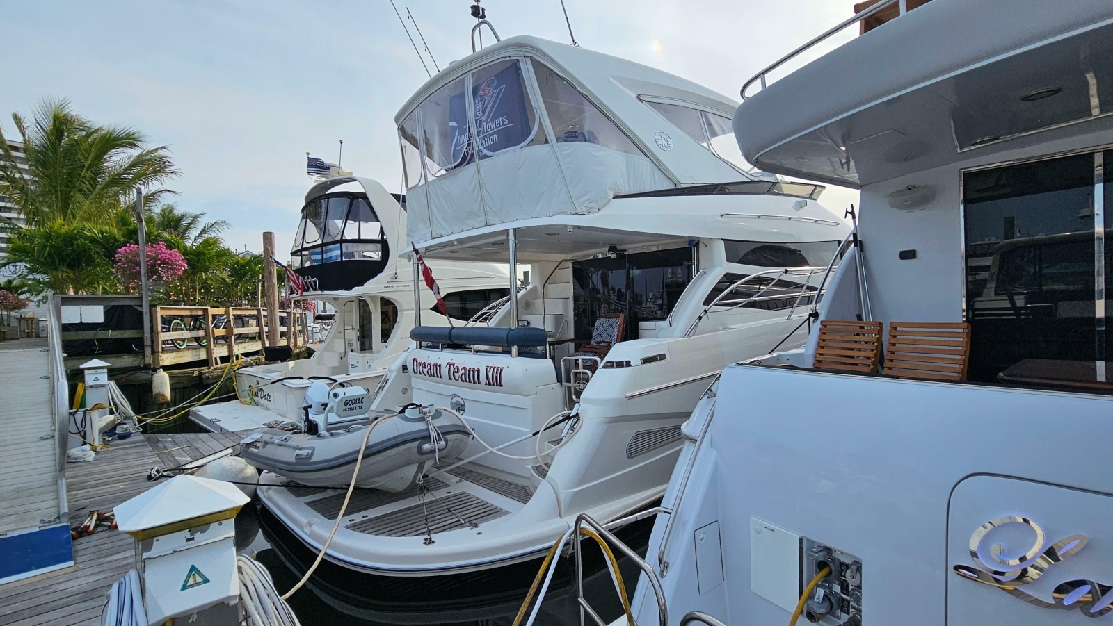 2005 Neptunus 56 Flybridge