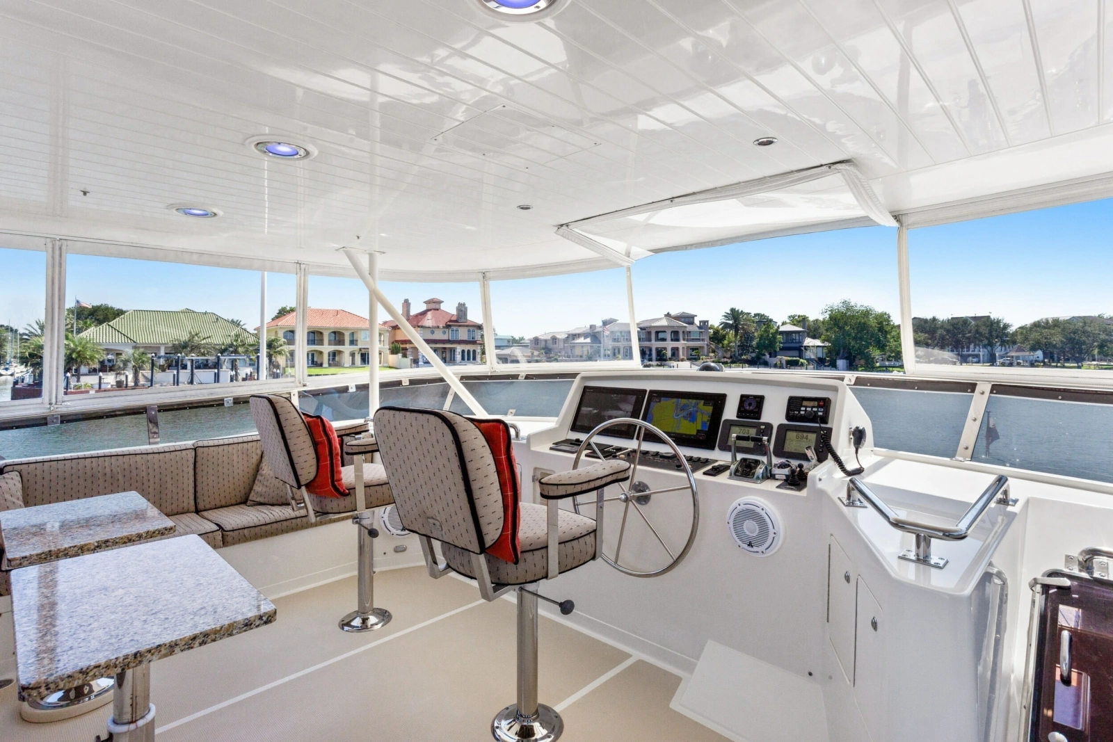 2005 Offshore Yachts 66 Pilot House