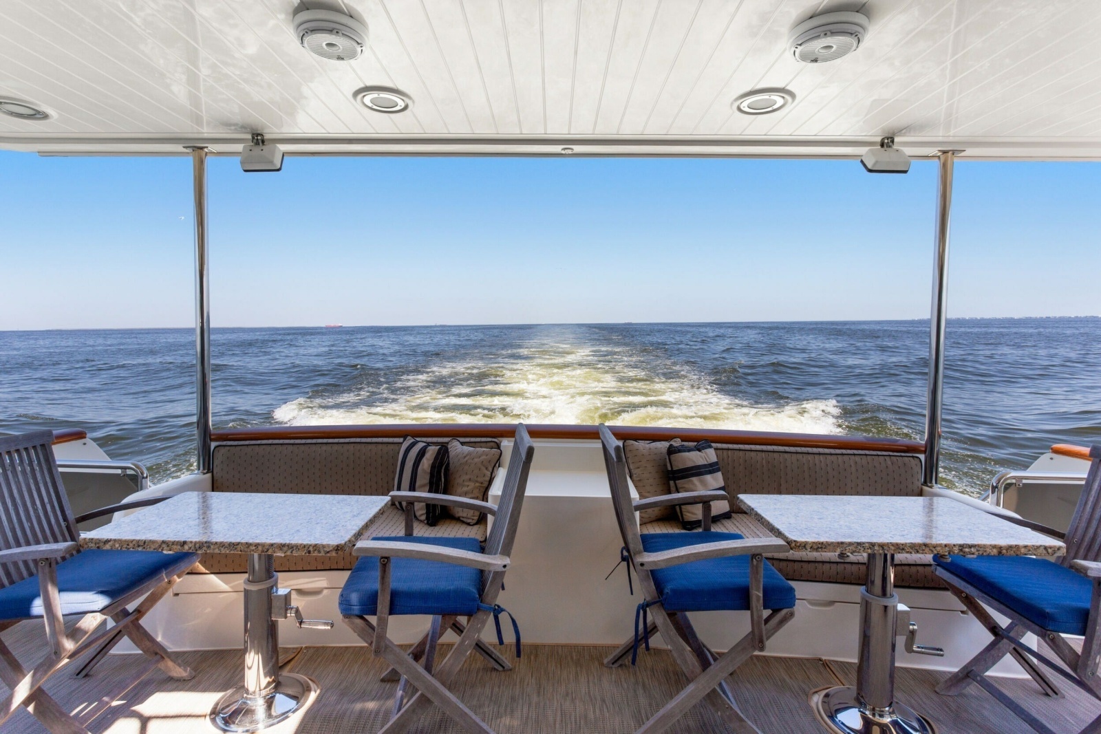 2005 Offshore Yachts 66 Pilot House