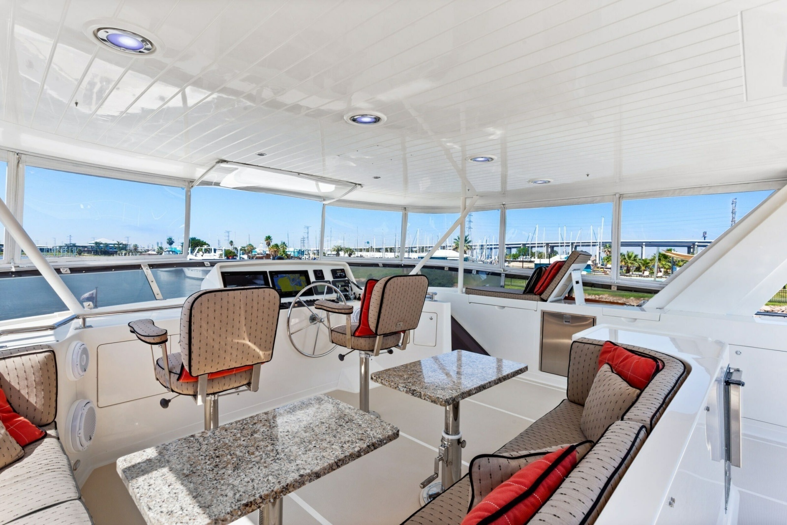 2005 Offshore Yachts 66 Pilot House