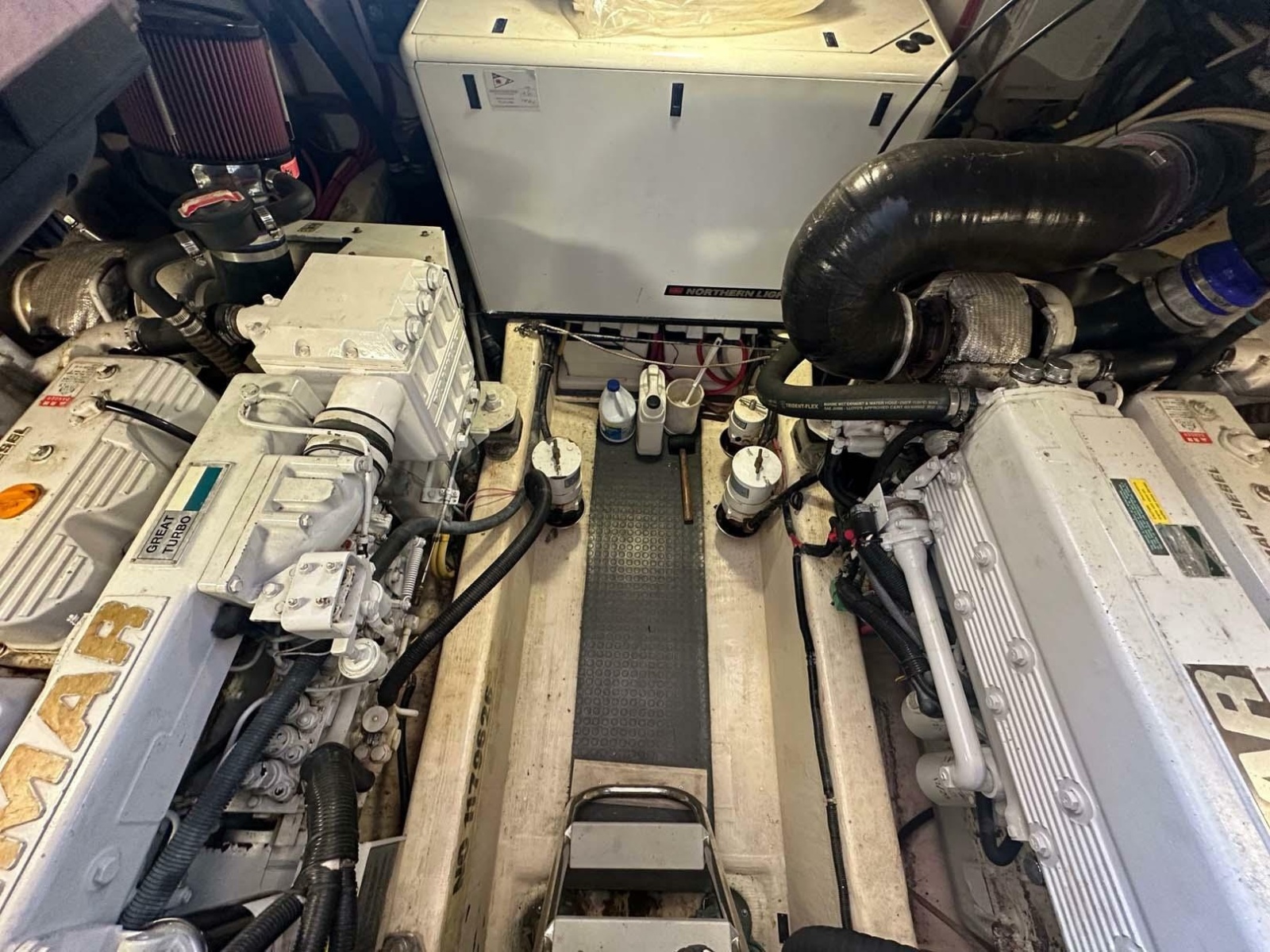 2005 Sabre 42 Express