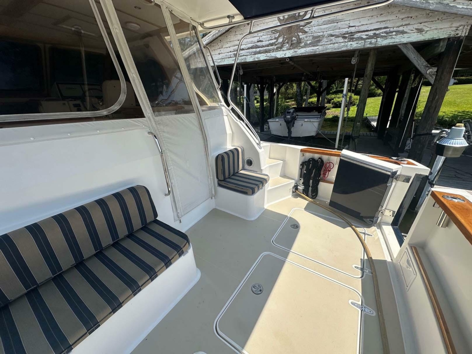 2005 Sabre 42 Express