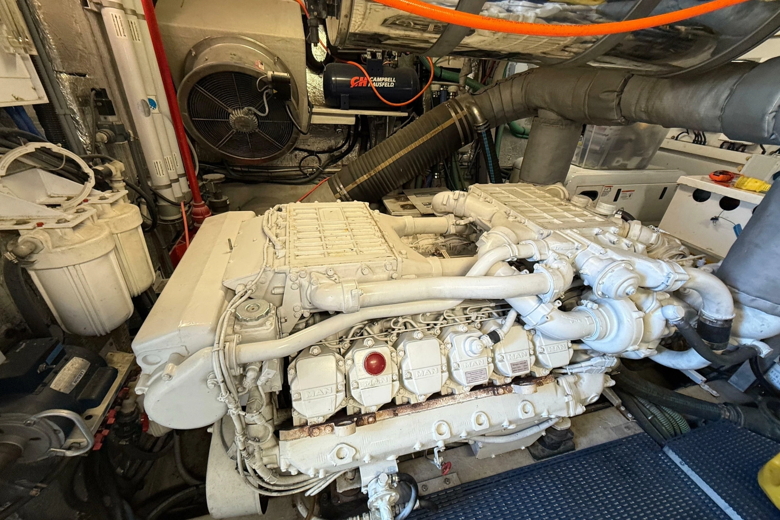 2005 Sunseeker 75 Yacht
