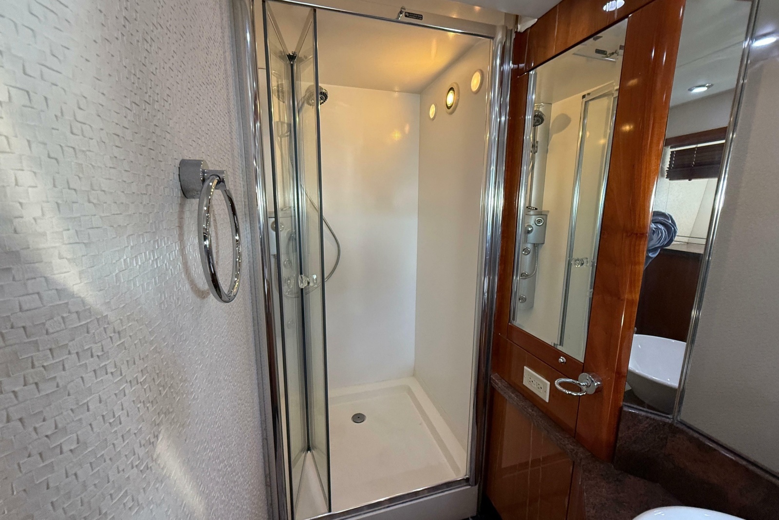 2005 Sunseeker 75 Yacht