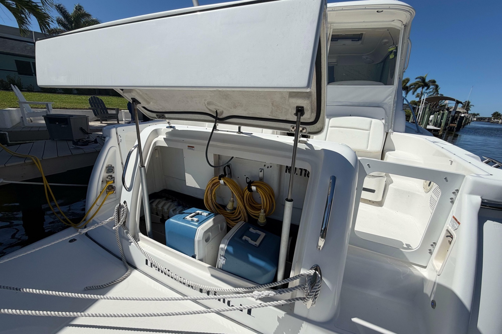 2005 Tiara Yachts 3600 Sovran