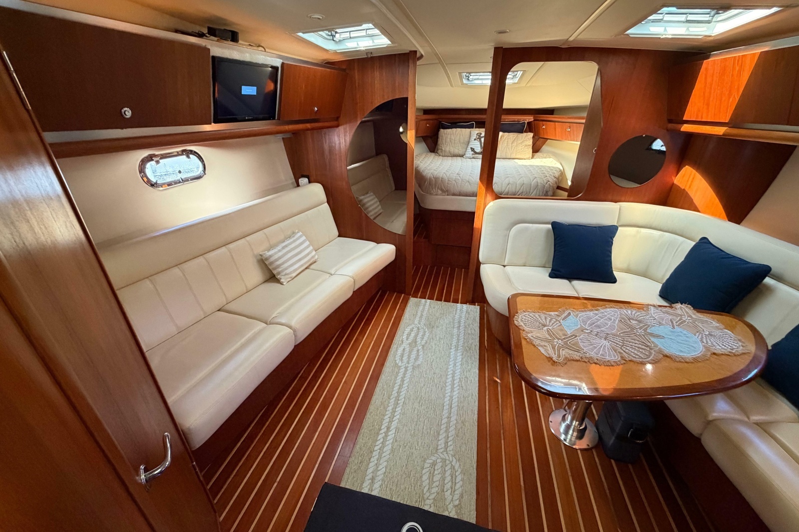 2005 Tiara Yachts 3600 Sovran