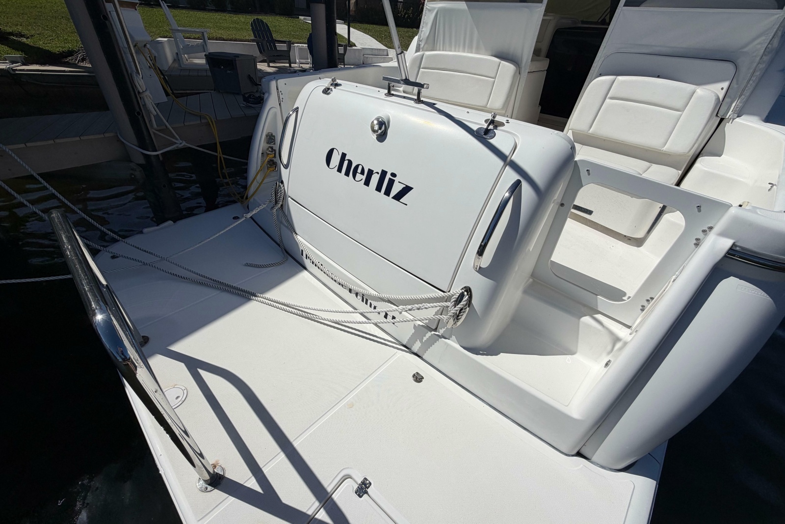 2005 Tiara Yachts 3600 Sovran