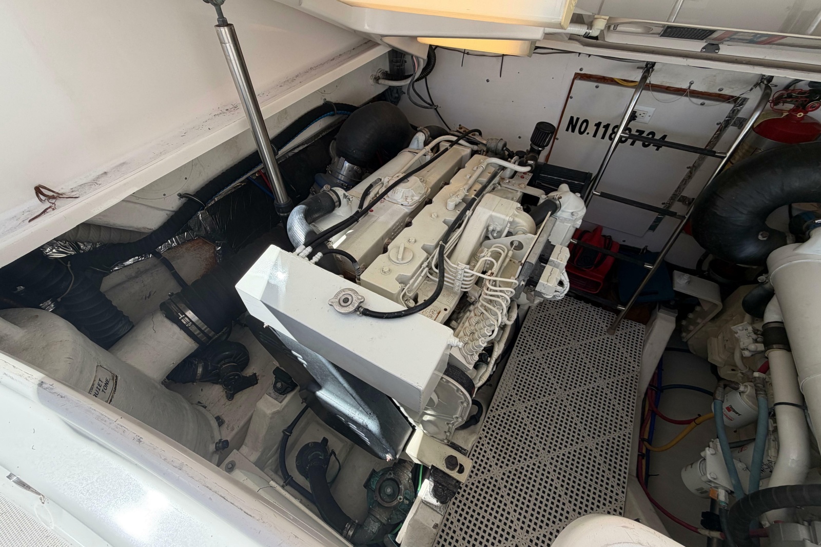 2005 Tiara Yachts 3600 Sovran
