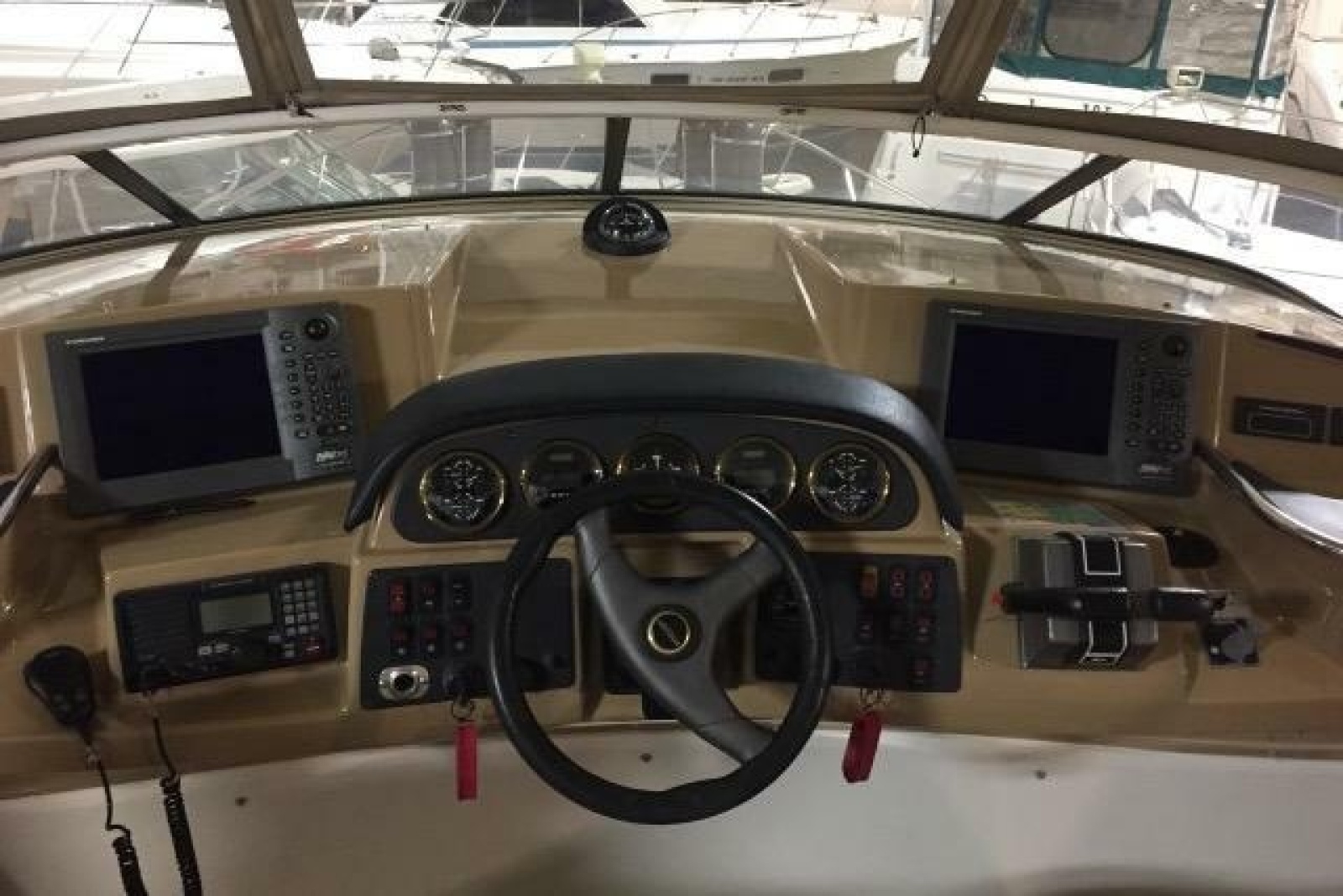 2004 Carver 420 Mariner