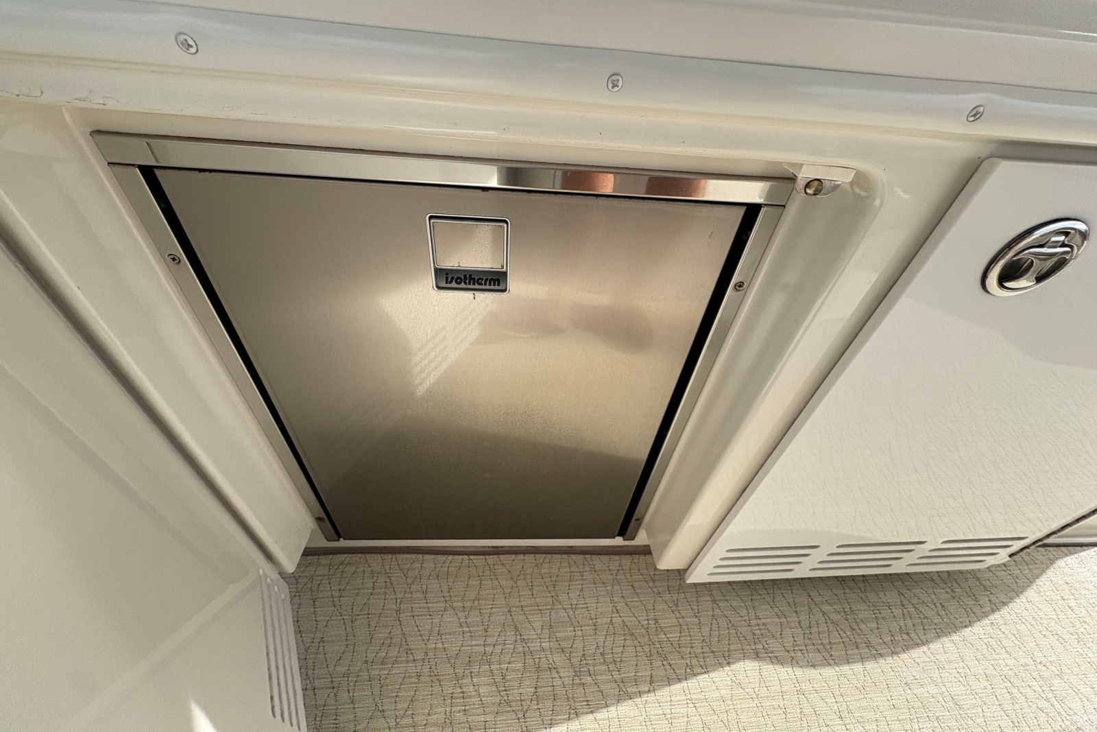 2004 Carver 560 Voyager
