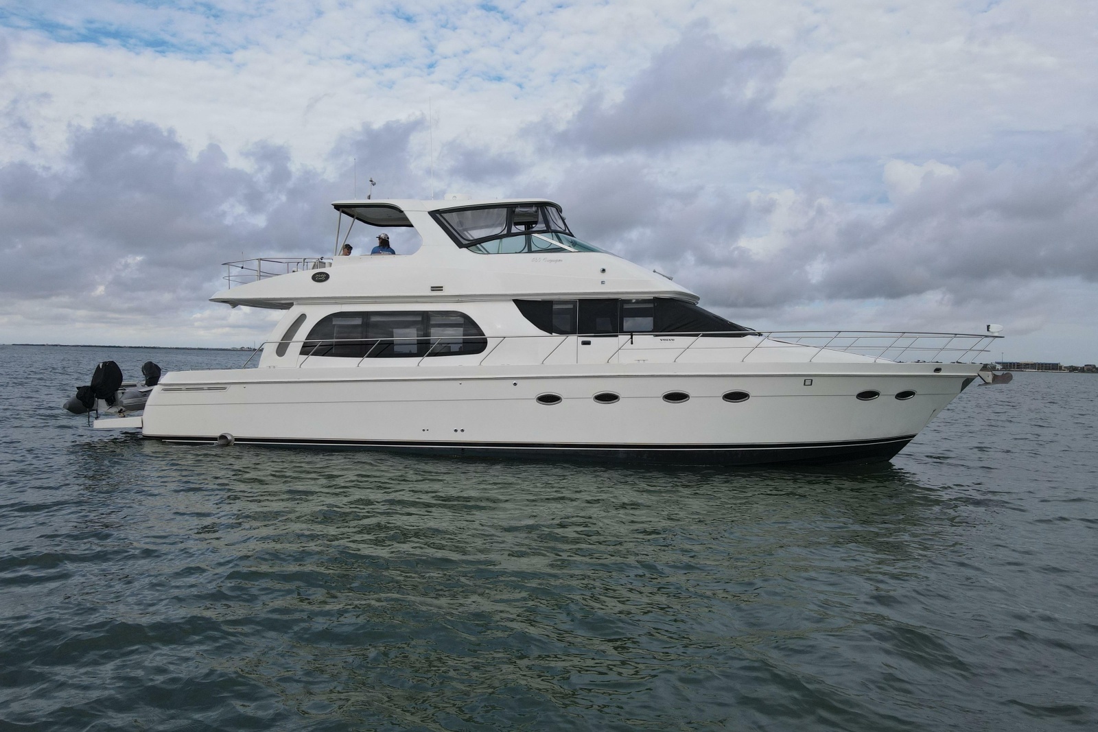2004 Carver 560 Voyager