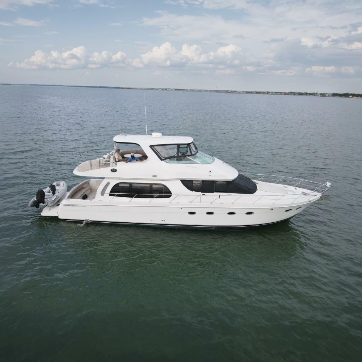 2004 Carver 560 Voyager
