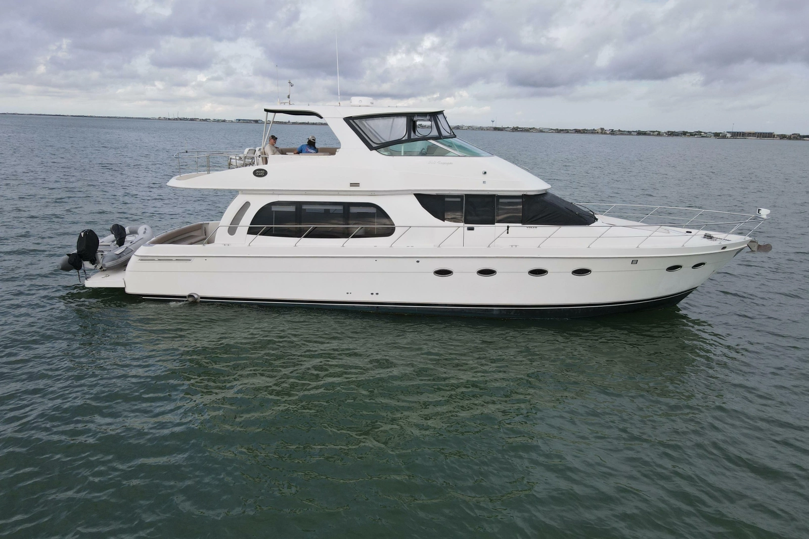 2004 Carver 560 Voyager