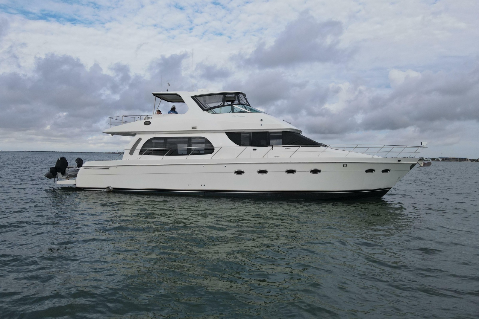 2004 Carver 560 Voyager