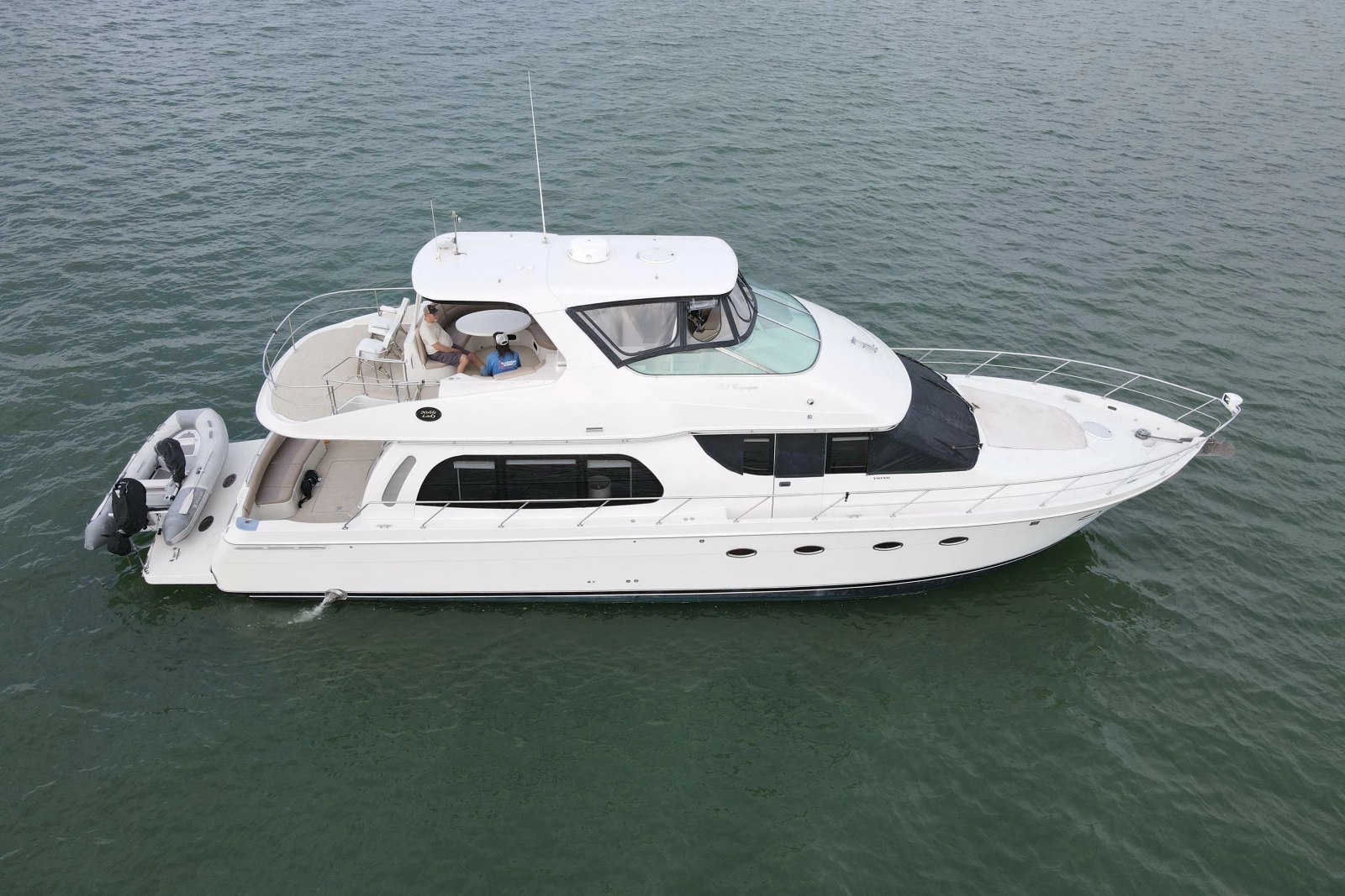 2004 Carver 560 Voyager