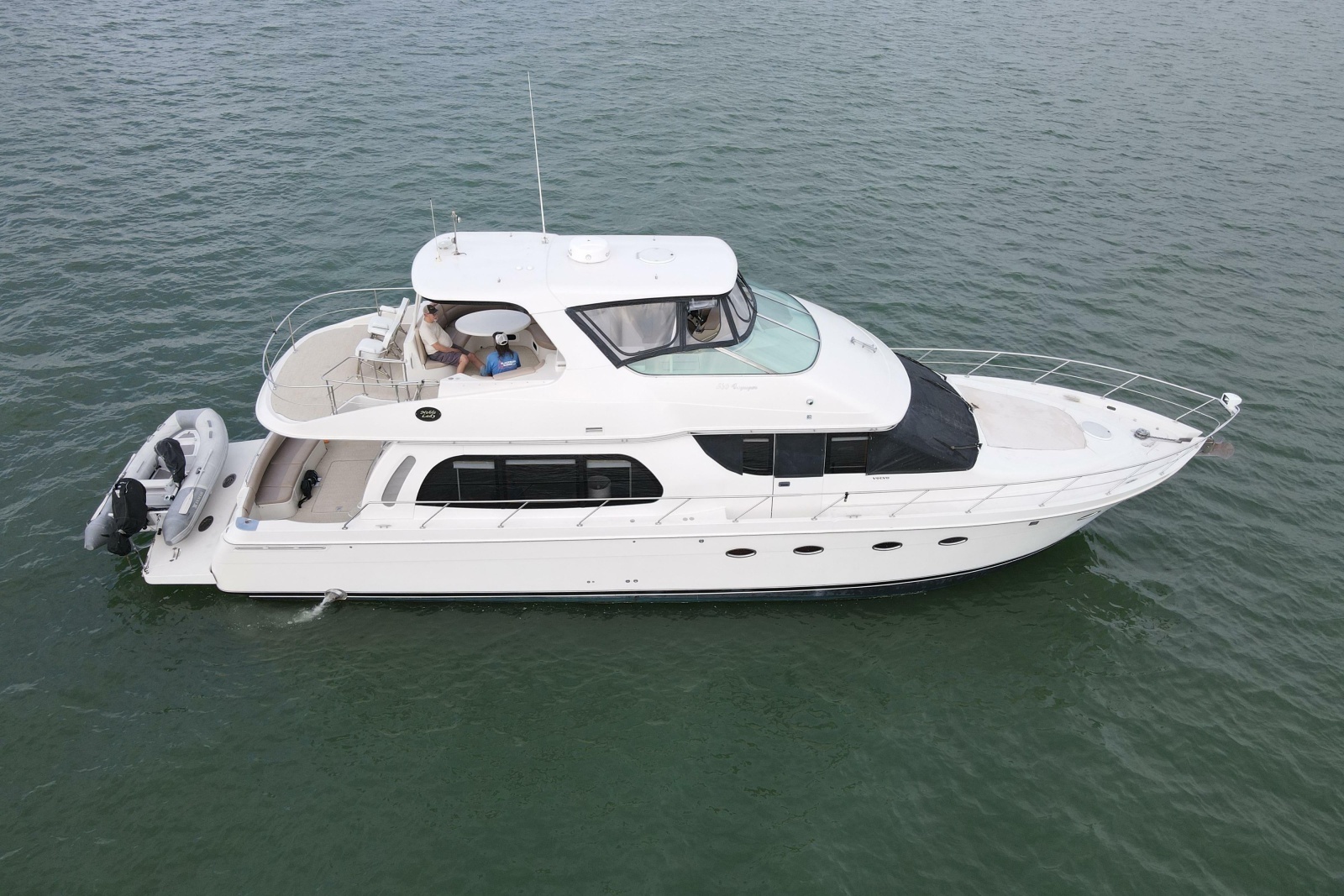 2004 Carver 560 Voyager