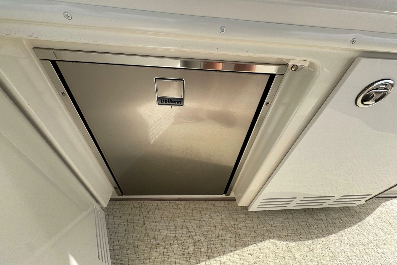 2004 Carver 560 Voyager