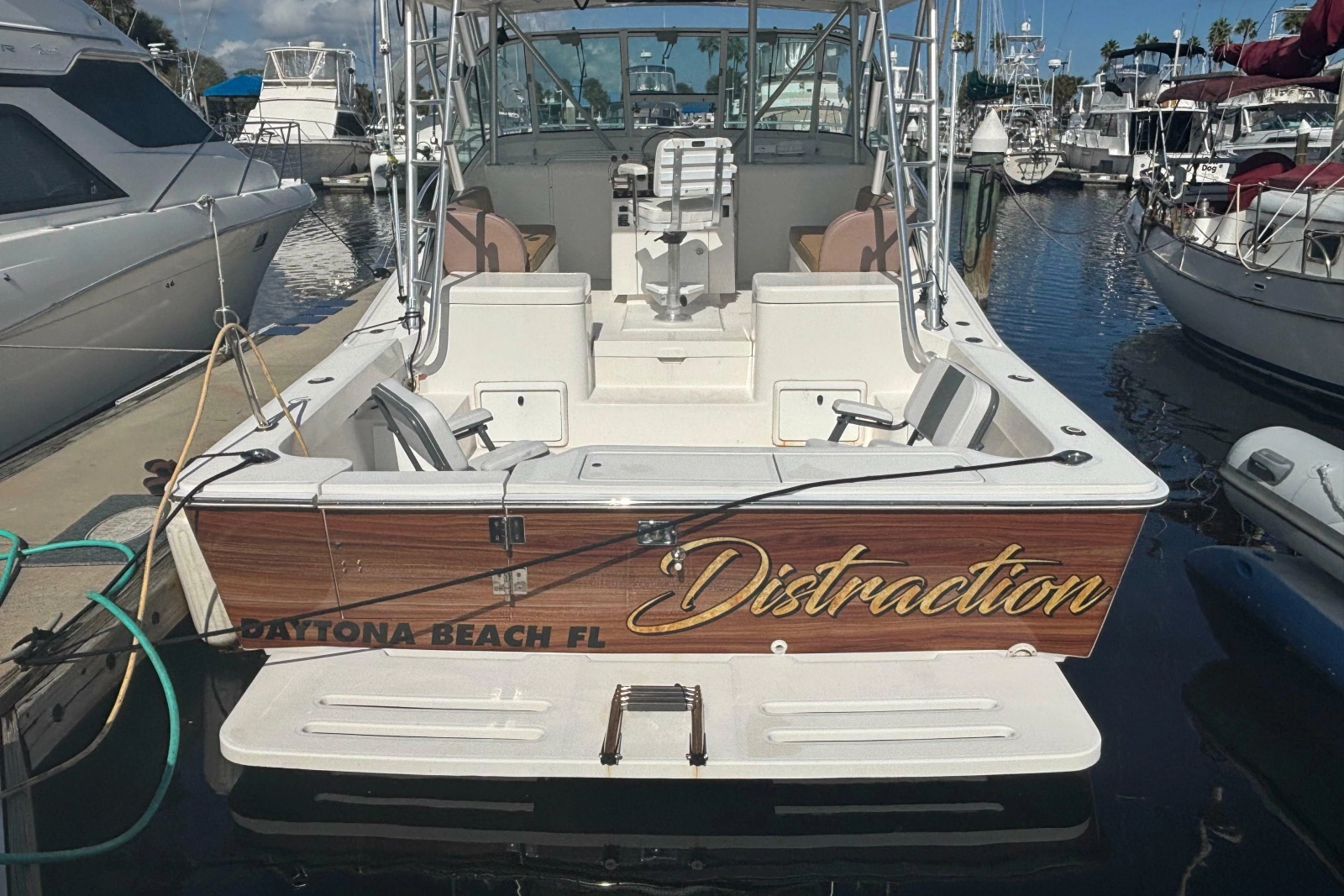2004 Luhrs 32 Open