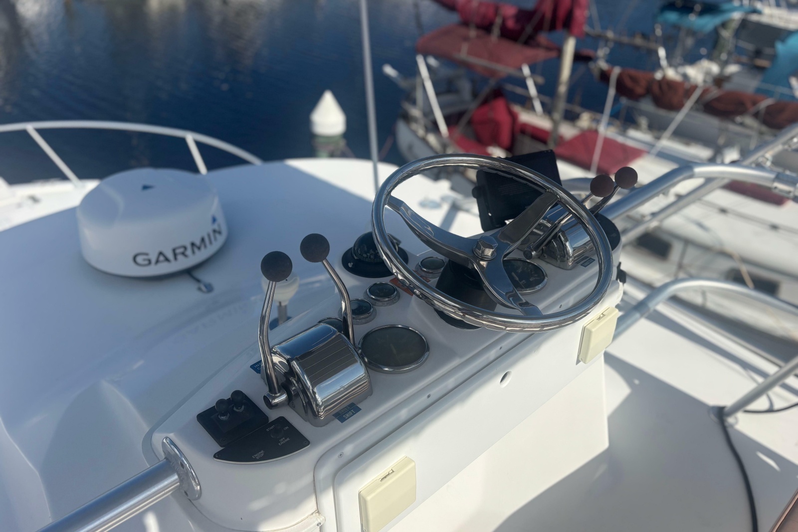 2004 Luhrs 32 Open