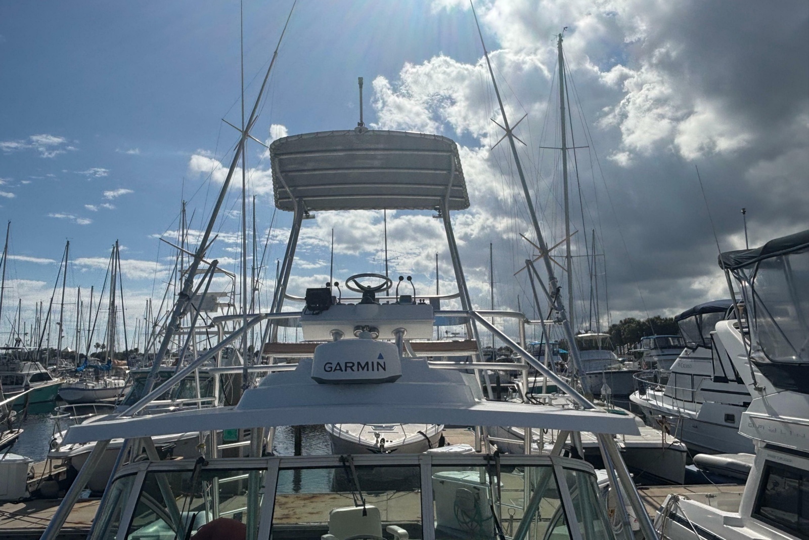 2004 Luhrs 32 Open