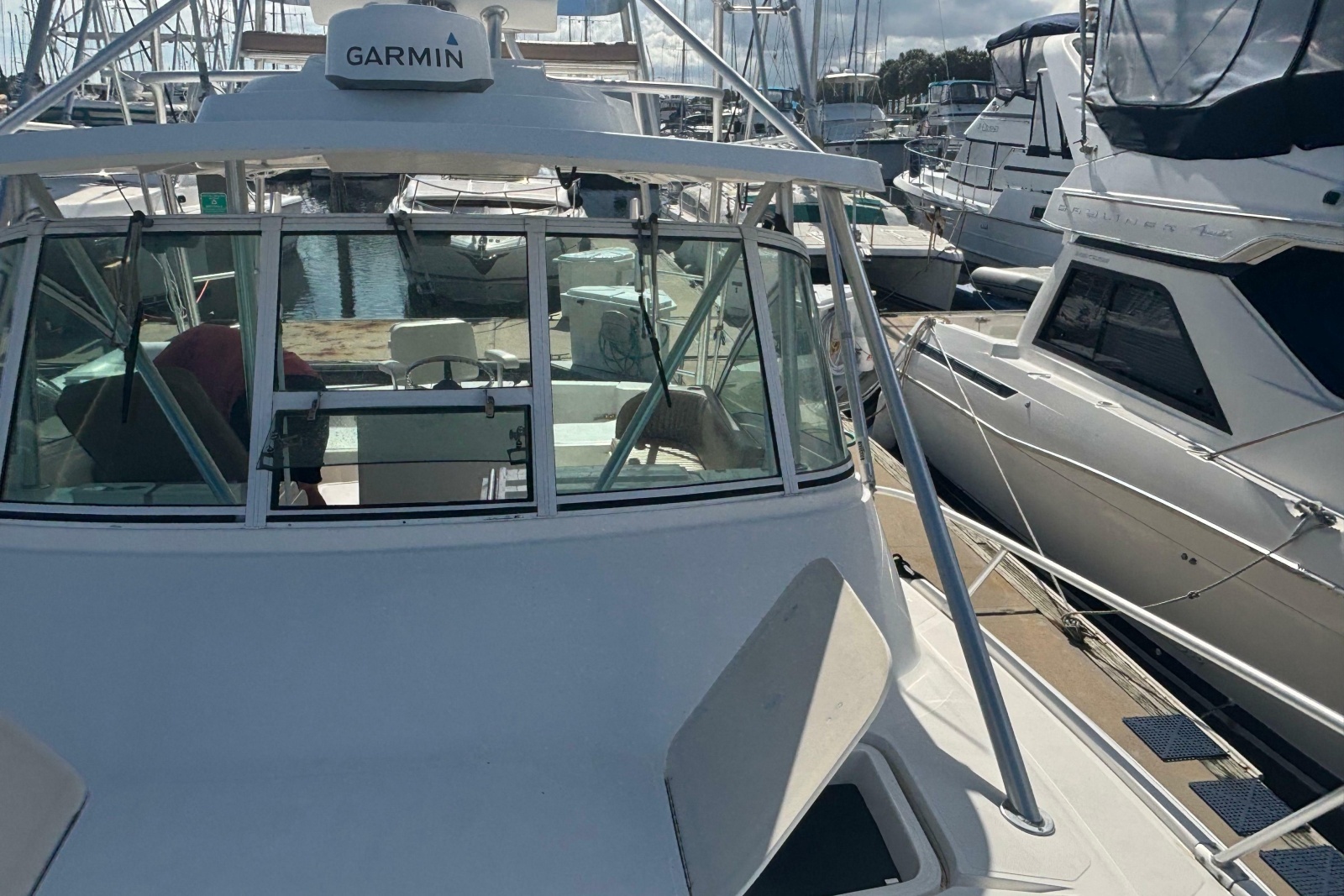 2004 Luhrs 32 Open
