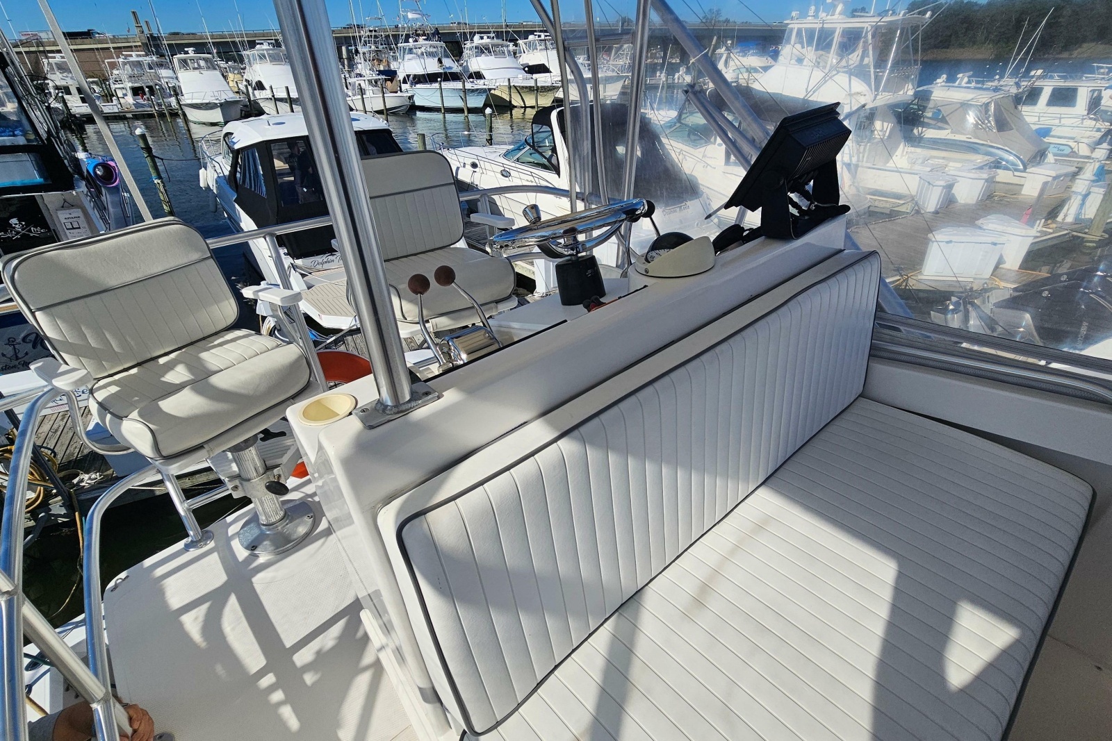 2004 Luhrs 34 Convertible