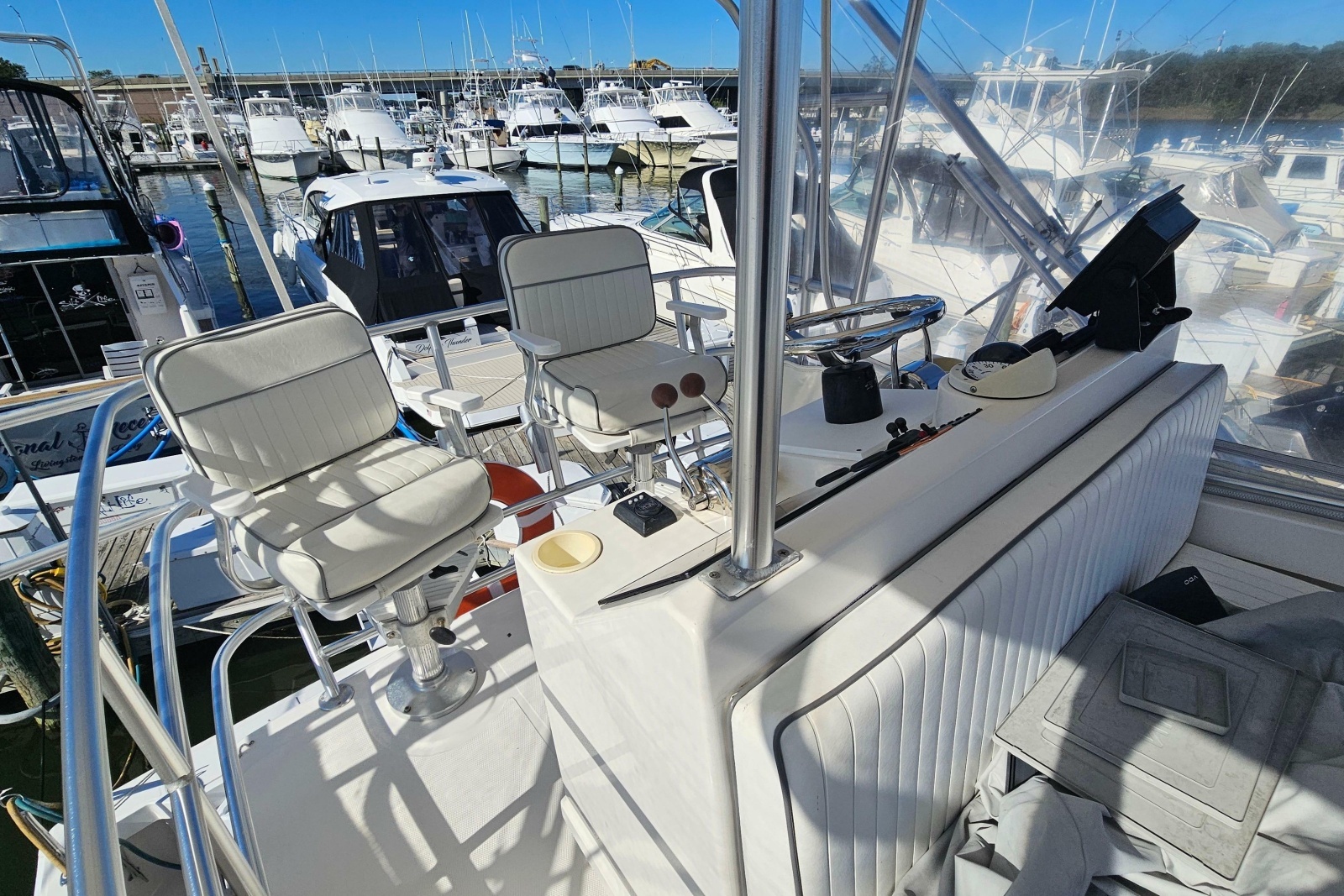 2004 Luhrs 34 Convertible