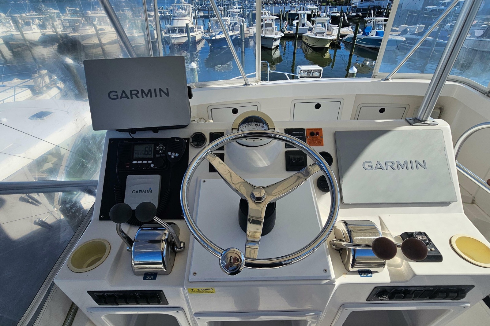2004 Luhrs 34 Convertible