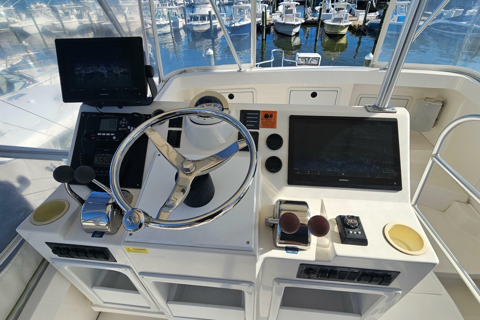 2004 Luhrs 34 Convertible