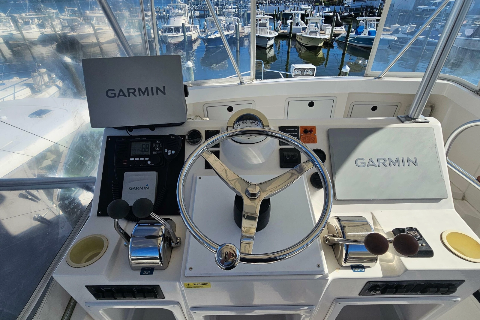 2004 Luhrs 34 Convertible